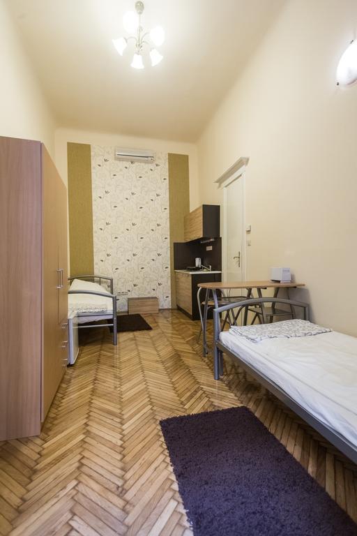 Riverside City Βουδαπέστη Δωμάτιο φωτογραφία